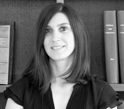 Photo en noir et blanc de l’avocat Amélie Adam