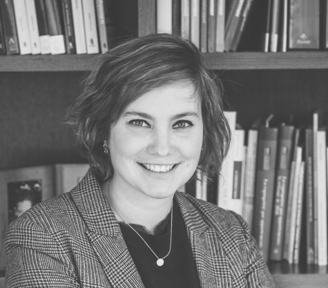 Photo en noir et blanc de l’avocat Raphaëlle Marcourt